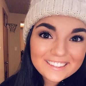 Meet your Posher, Cassandra